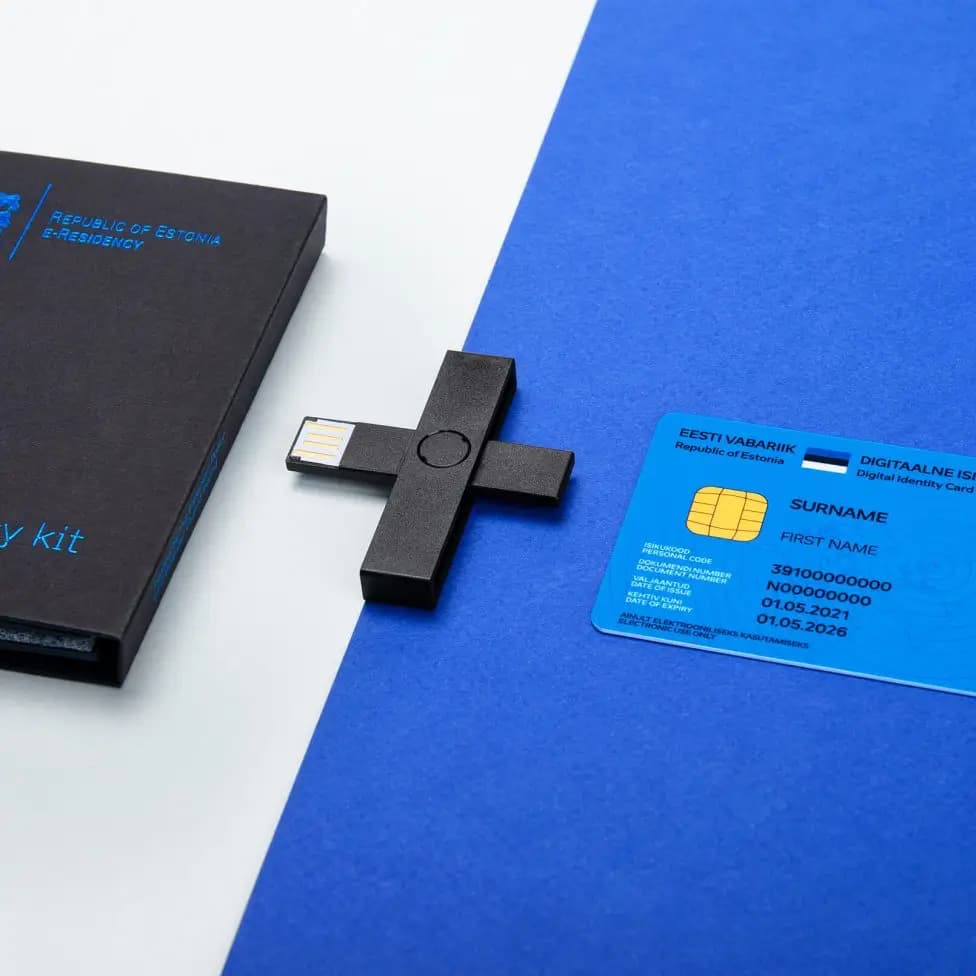 e-Residency kit with a card and card reader