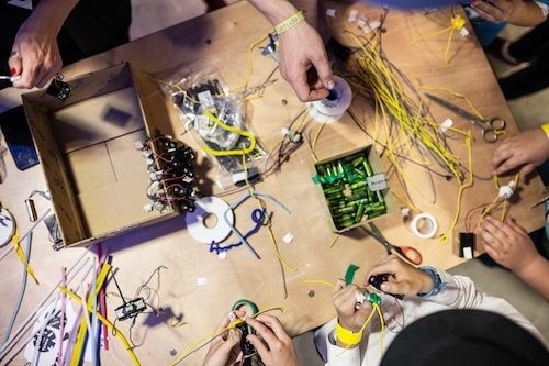 Building robots_Renee Altrov