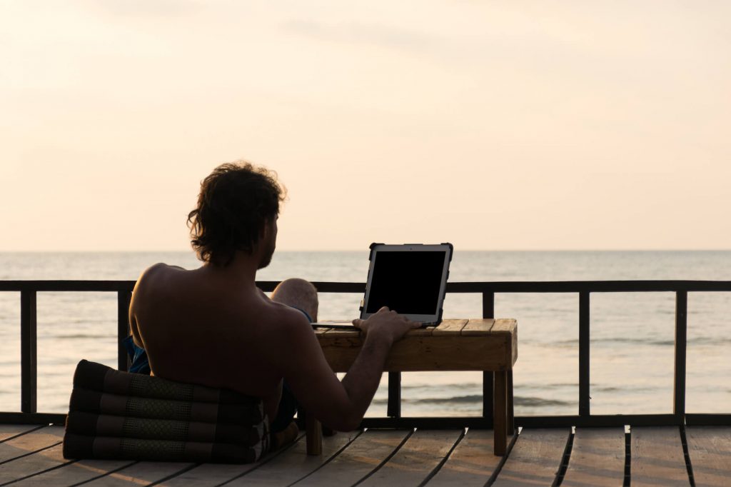 Digital nomad tools - a list of necessary tools and how they can help your busy life.