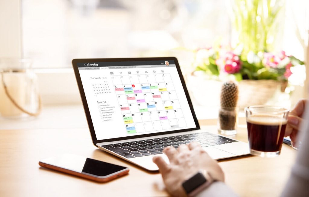 Organizing your day and your calendar is important as a digital solopreneur