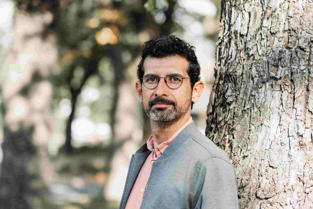 A portrait of e-resident and founder of Fuckup Nights Pepe Villatoro