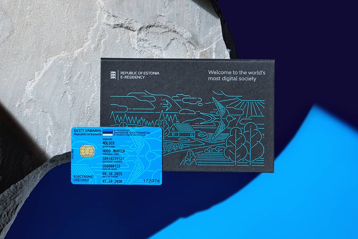 e-Residency card and kit